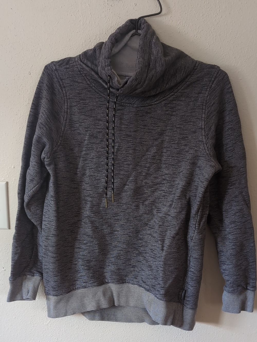 Columbia Gray Funnel Cowl Neck Pullover Sweatshirt M